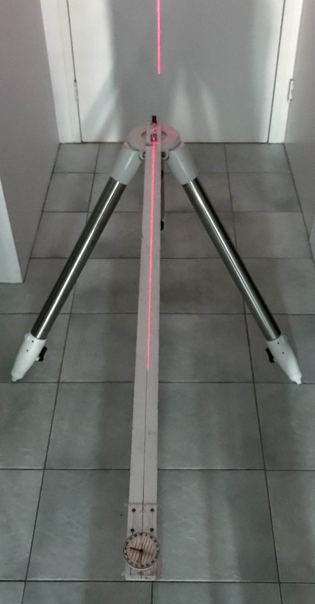 Positioning tripod ready for mount alignment